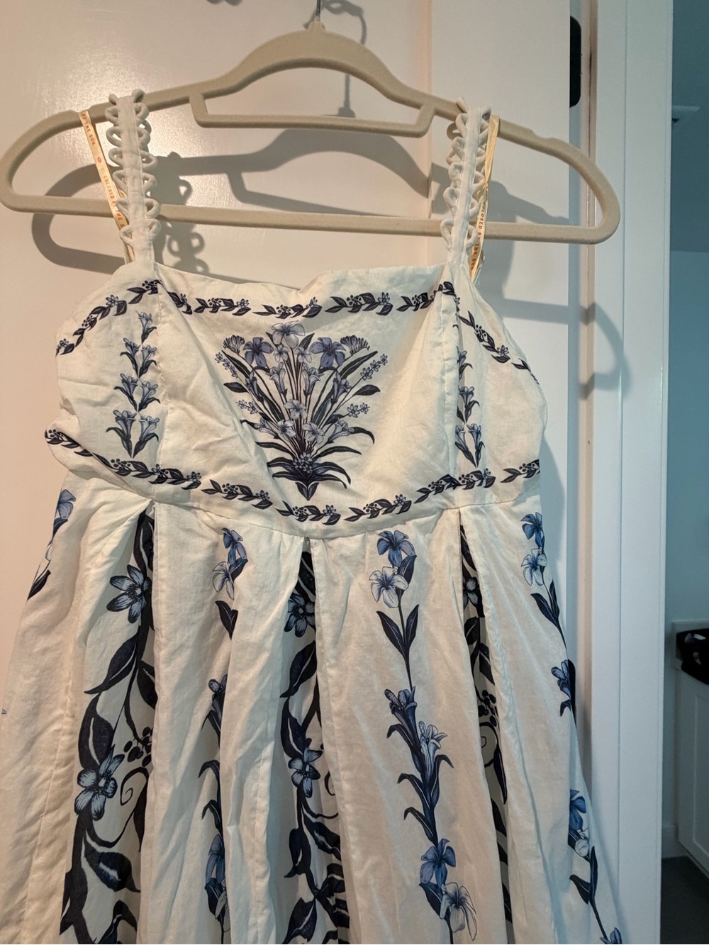 FARM Rio Off-White Flowers Arch Pleats Maxi Dress XS - Picture 3 of 4